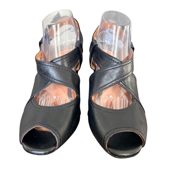 Clarks Black Leather Crisscross Peep Toe Slingback Heels Women Size 8 - Picture 3 of 8
